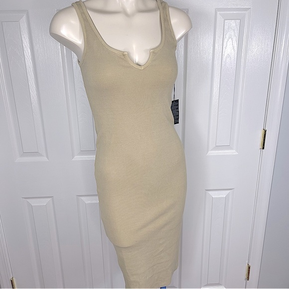 Forever 21 Dresses & Skirts - FOREVER 21 knit dress TAUPE sleeveless woven ribbed slimming dress TRENDING S